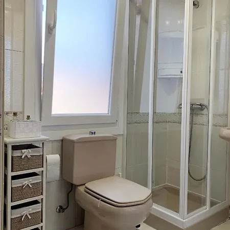 Apartman Atico En Calle Principe Recien Reformado Vigo