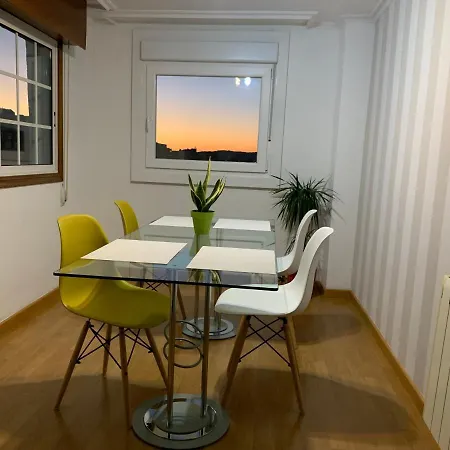 Apartman Atico En Calle Principe Recien Reformado Vigo