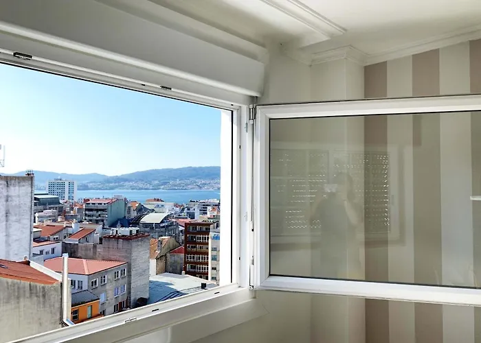 Atico En Calle Principe Recien Reformado * Vigo